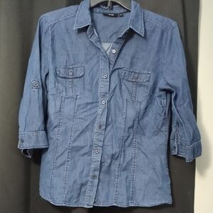 Apt. 9 Women's Denim Blue Button Down Shirt